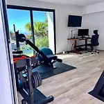 Madeira Protea Retreat- With Heated Private Pool, Gym And Office Campanário