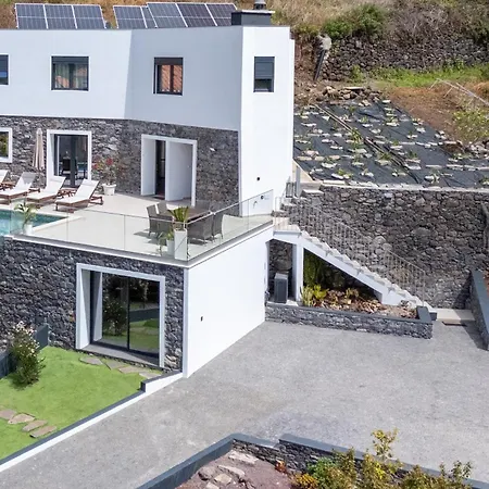 Villa Madeira Protea Retreat- With Heated Private Pool, Gym And Office Campanario