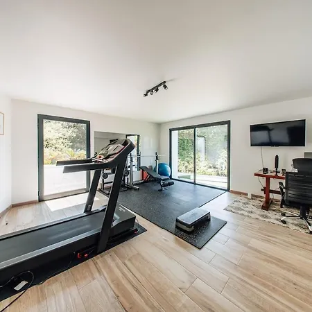 Villa Madeira Protea Retreat- With Heated Private Pool, Gym And Office