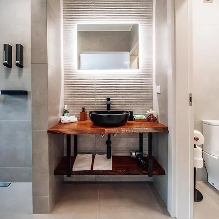 Madeira Protea Retreat- With Heated Private Pool, Gym And Office Villa Campanario