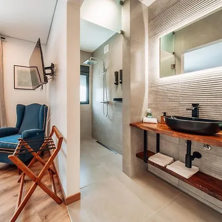 Madeira Protea Retreat- With Heated Private Pool, Gym And Office * Campanario