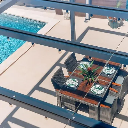 Madeira Protea Retreat- With Heated Private Pool, Gym And Office Villa