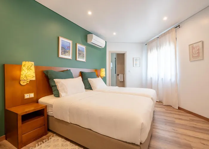 Madeira Protea Retreat- With Heated Private Pool, Gym And Office Campanário